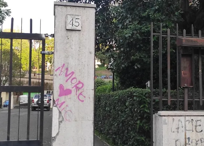 Vimercati 45 Appartamento Roma
